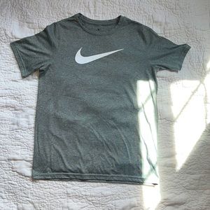 Nike t shirt